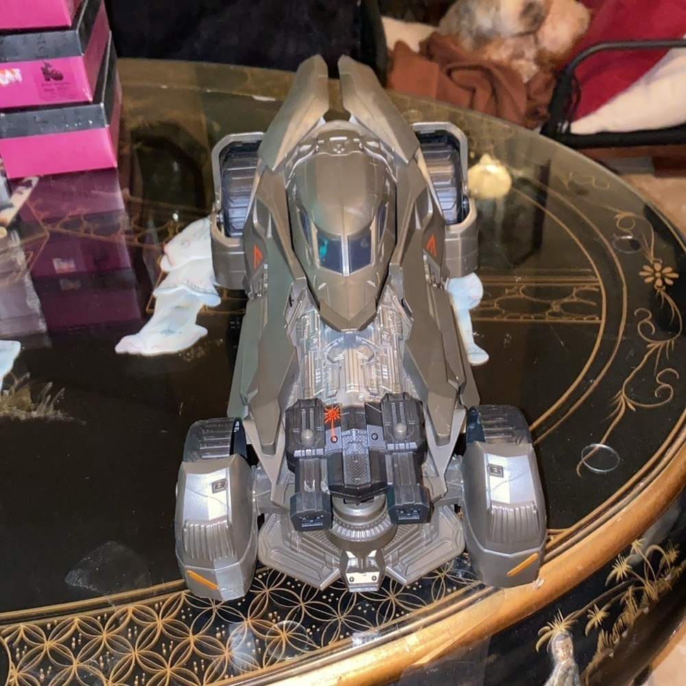 Batman Vs Superman Epic Strike BATMOBILE  DC Comics Mattel 2015 *VEHICLE ONLY* - Picture 2 of 5